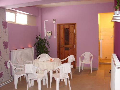 Salg� Hotel