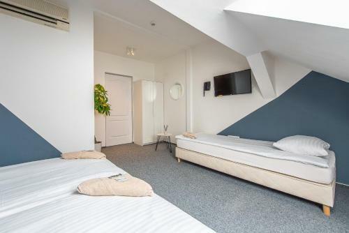 Hotel Herczeg Udvarh�z Poroszl�