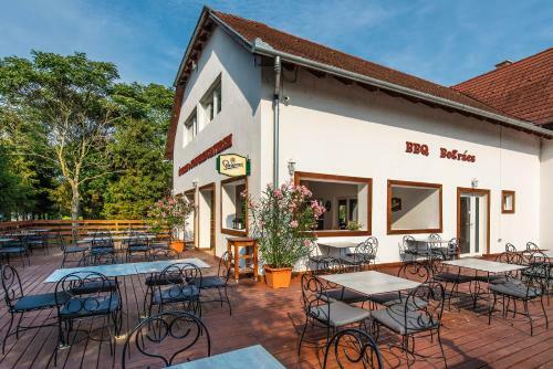 Hotel Herczeg Udvarh�z Poroszl�