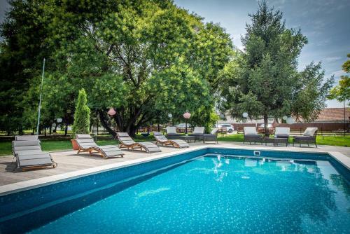 Hotel Herczeg Udvarh�z Poroszl�