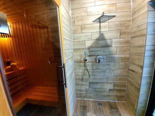 Bed & Breakfast Bagoly Wellness Apartman