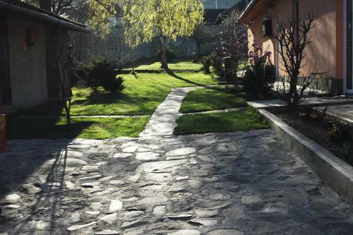 Apartamento R�zsakert Vend�gh�z