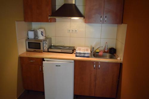 Apartment- Andrew 2