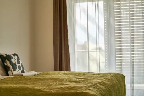 Az�r Apartments - Hostaid