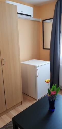 Hostal Joy Guesthouse