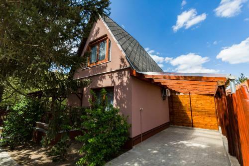 Sziny� Apartman Smaragd