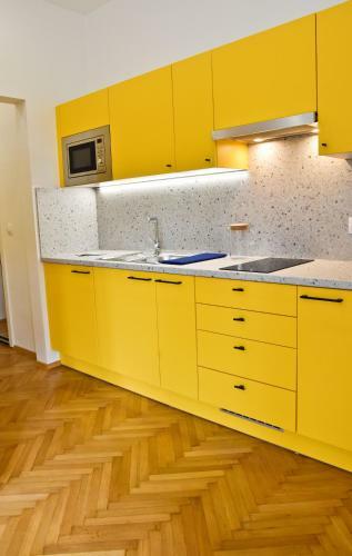Zach�r Apartman