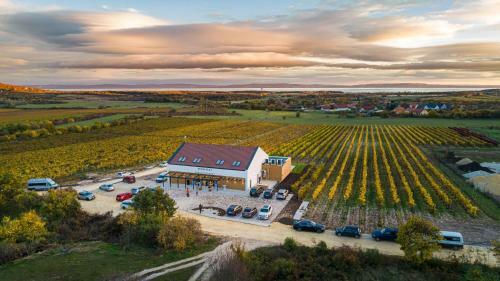 Bed & Breakfast Dobosi Birtokk�zpont