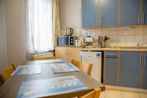 Golden Ball Apartman Mag�nsz�ll�shely