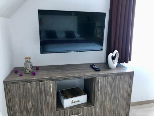 Deluxe Apartments