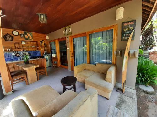 Hostal Medewi Drop Villa