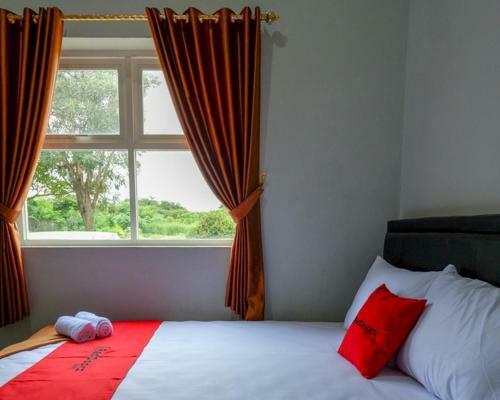 Hotel Reddoorz @ City Park Medoho Semarang