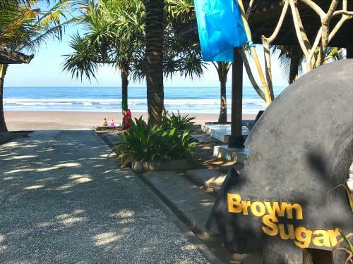 Hotel Brown Sugar Surf Village