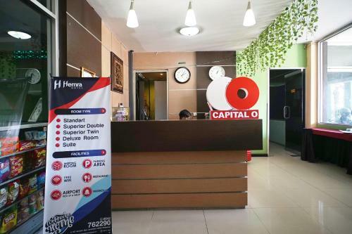 Capital O 2885 Hemra Hotel
