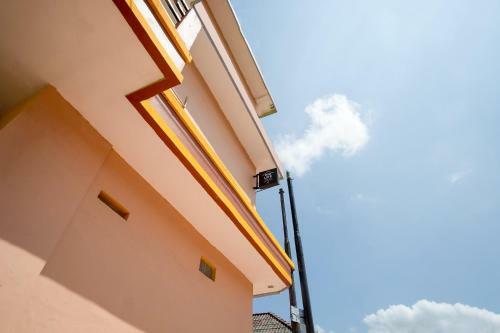 Hotel Oyo Life 3121 Zivana Kost