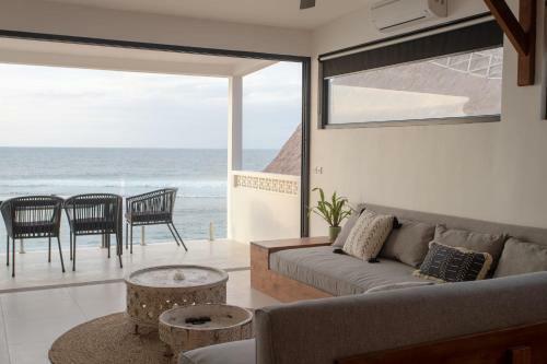 Villa 2br Suite Exceptional View Beachfront Bingin Area