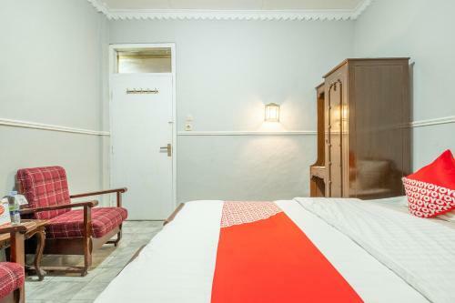 Oyo 1444 Patradissa Stasiun Bandung Hotel