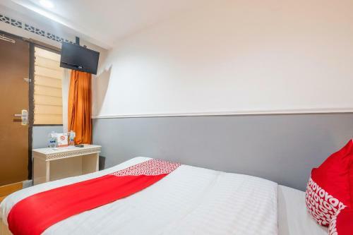 Oyo 1444 Patradissa Stasiun Bandung Hotel