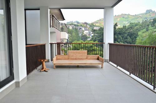 Indah 2 Mountain Villa 8 Bedroom Private Pool