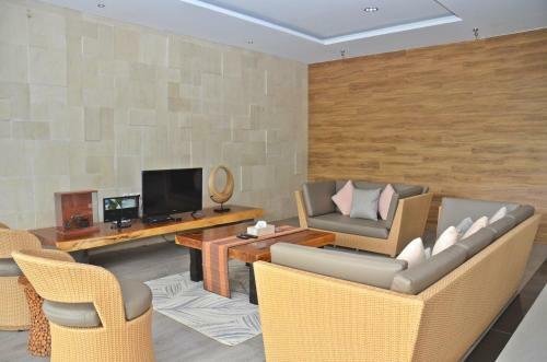 Indah 2 Mountain Villa 8 Bedroom Private Pool