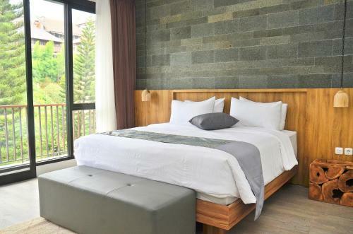 Indah 2 Mountain Villa 8 Bedroom Private Pool
