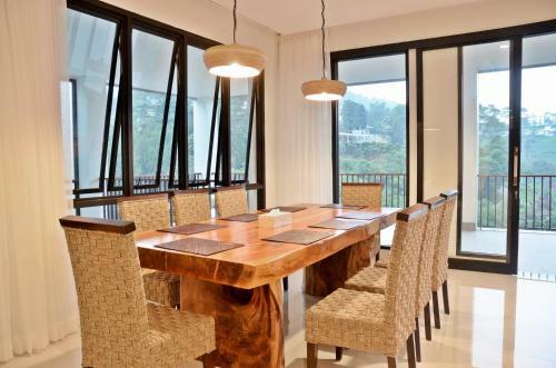 Indah 2 Mountain Villa 8 Bedroom Private Pool