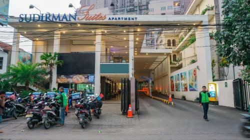 Hotel Capital O 2218 Sudirman Suites Apartement