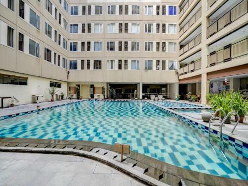 Hotel Oyo 90042 Emerald Towers