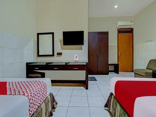Oyo 90103 Hotel Palem