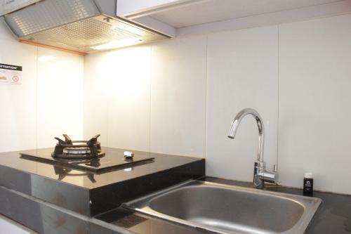 Comfy 1br Apartment At Gateway Pasteur Near Exit Toll Pasteur By Travelio
