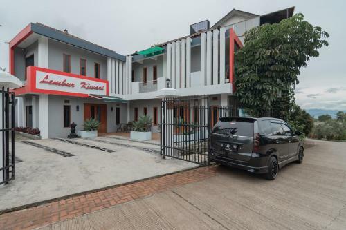 Hotel Lembur Kiwari