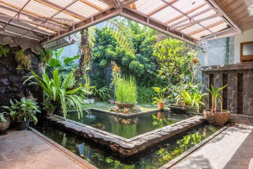 Hotel Oyo 1646 Imelda Residence