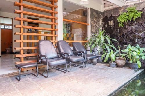 Hotel Oyo 1646 Imelda Residence