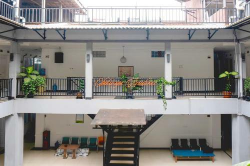 Hotel Oyo 617 Sukaraja Residence Syariah