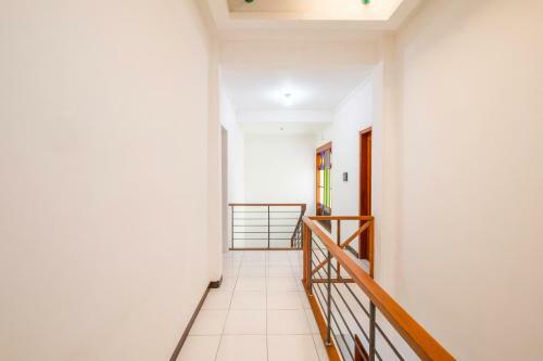 Hotel Oyo 2728 Sinulingga Residence
