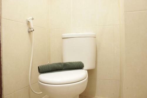 Strategic & Comfy Studio At Gateway Cicadas Apartment By Travelio