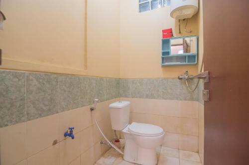 Hotel Reddoorz Near Margahayu Raya
