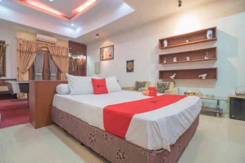 Hotel Reddoorz Near Margahayu Raya