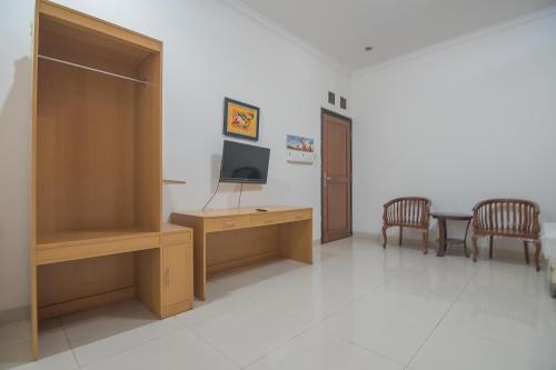 Hostal Reddoorz @ Buah Batu 4
