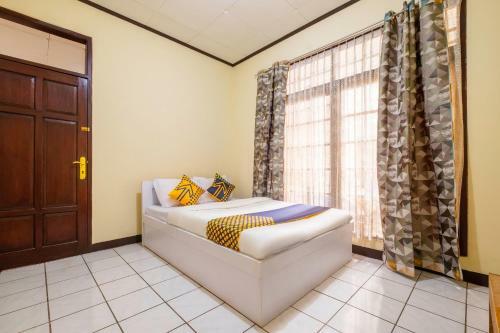 Hotel Spot On 2672 Bee M
