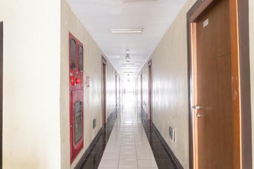 Reddoorz Apartment @ Gateway Cicadas