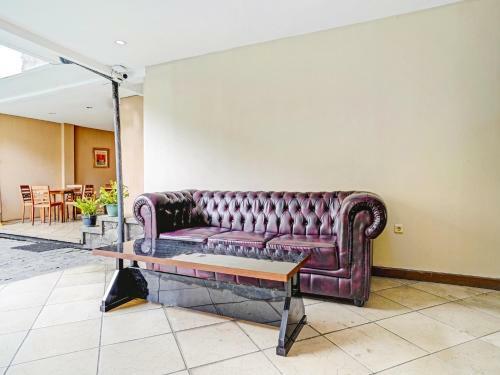 Hotel Oyo 90293 Guest House Cigadung 9a