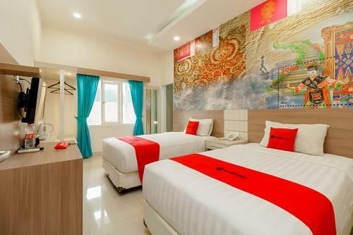 Hostal Reddoorz Plus @ Point Phila Cihampelas