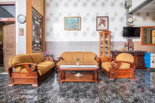 Oyo 1446 Patradisa Hotel