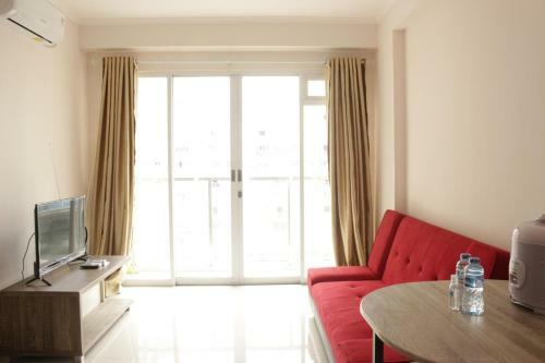 Simply And Homey Minimalist 2br Gateway Pasteur Apartment By Travelio