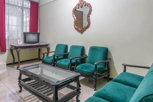 Oyo 3712 Hotel Palem Sari