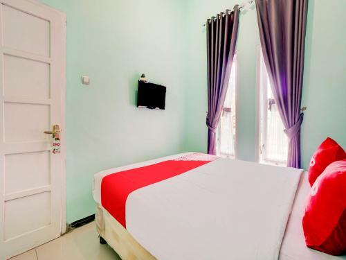 Hotel Oyo 90284 Villa Biru