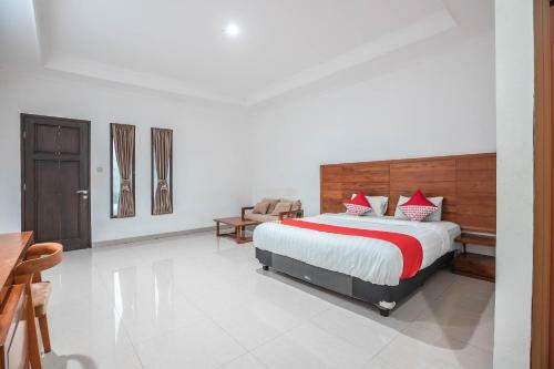 Oyo 686 Bunga Karang Hotel