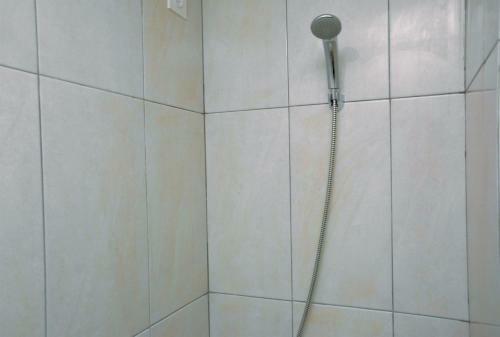Minimalist Studio Apartment @ Grand Kamala Lagoon By Travelio