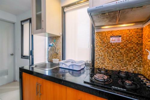 Nice And Comfort 2br Metropark Condominium Apartment By Travelio